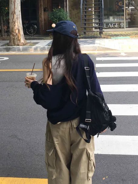 NakakitaBona's tweet photo. 편하고 활용도 좋은 초가을 코디 추천 타래🪄◝✩
꾸안꾸 기본템 위주•••

(링크로 리워드를 지급 받음) https://t.co/YpDEc8UiAr