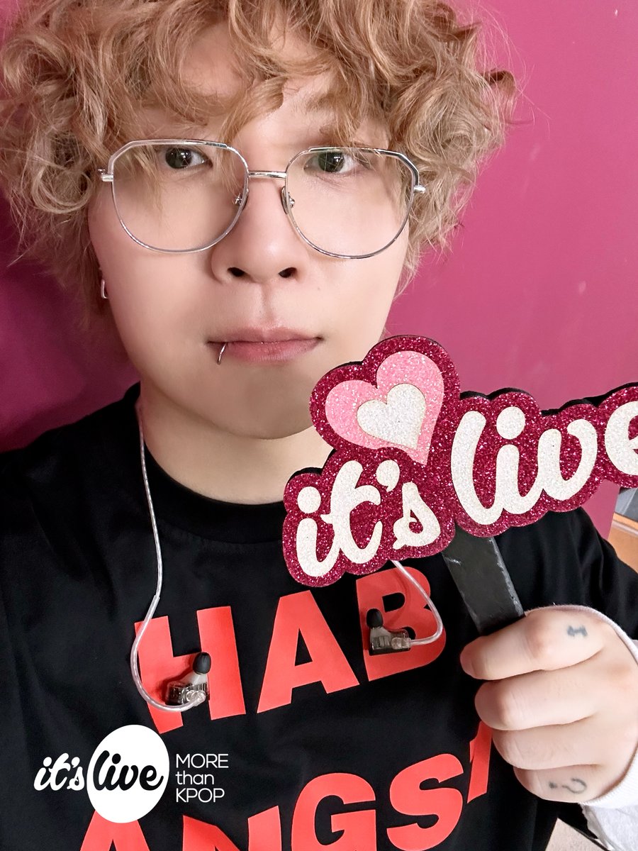 it's Live (@itsliveofficial) on Twitter photo #๋๊ฒฝ์ ์ #์์ธ ๋ผ์ด๋ธ ๊ฐ ์ ์ ํ 8์์ ์์๋ฉ๋๋ค!๐ธ
์ ํ๋ธ it's Live ์ฑ๋์์ ์ต์ด๊ณต๊ฐ๋ก ๋ง๋๋ณด์ธ์!
โ#DUMBโ ๋ฐด๋ ๋ผ์ด๋ธ ๋ณด๋ฉด์ ์ค์๊ฐ ์ฑํ
๊ฐ์ด ๋ฌ๋ ค์๐
#DOHKYUNGSOO - DUMB (Feat. PENOMECO) (Band Ver.)
Premieres on Youtube 'it's Live' Channel at 8PM KST TODAY! #๋๊ฒฝ์ ์ #์์ธ ๋ผ์ด๋ธ ๊ฐ ์ ์ ํ 8์์ ์์๋ฉ๋๋ค!๐ธ
์ ํ๋ธ it's Live ์ฑ๋์์ ์ต์ด๊ณต๊ฐ๋ก ๋ง๋๋ณด์ธ์!
โ#DUMBโ ๋ฐด๋ ๋ผ์ด๋ธ ๋ณด๋ฉด์ ์ค์๊ฐ ์ฑํ
๊ฐ์ด ๋ฌ๋ ค์๐
#DOHKYUNGSOO - DUMB (Feat. PENOMECO) (Band Ver.)
Premieres on Youtube 'it's Live' Channel at 8PM KST TODAY!