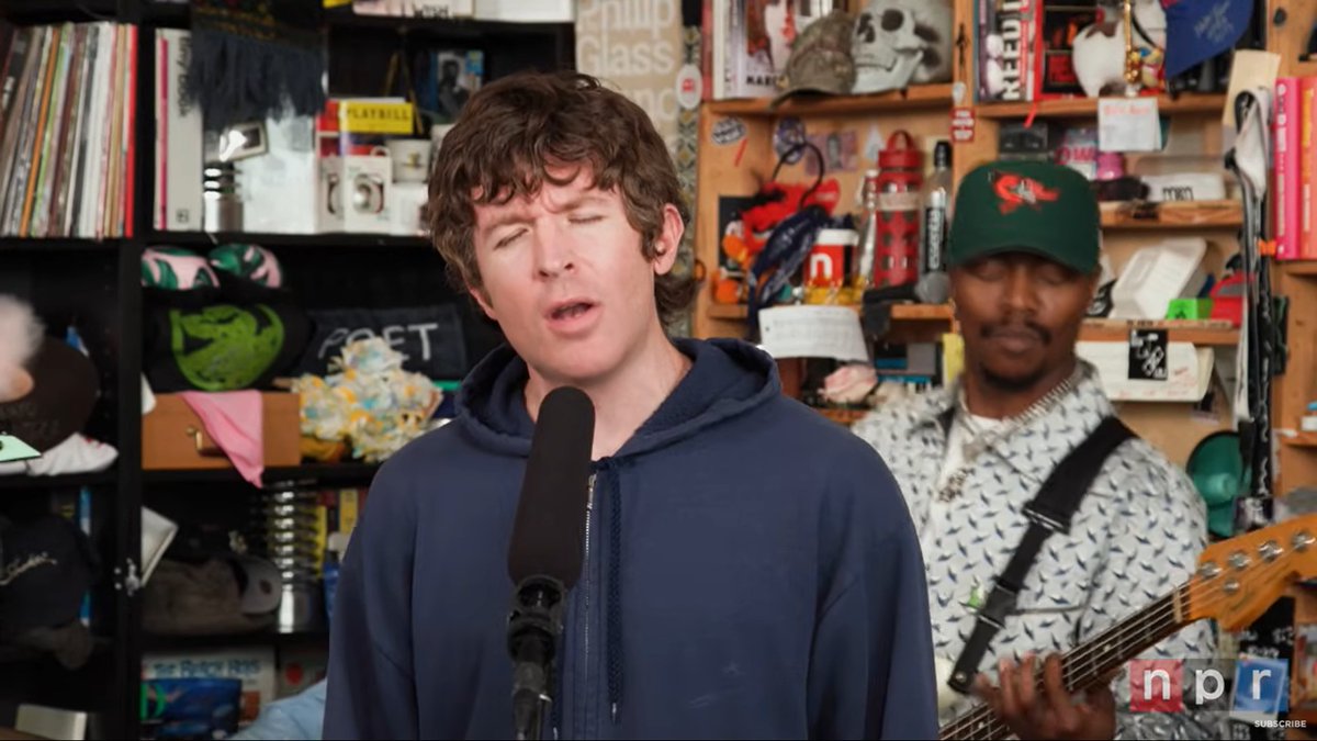 RollingStoneFra's tweet image. Revivez le passage de Turnstile au Tiny Desk, lors duquel ils ont réinventé leur style dans un format minimaliste : rollingstone.fr/regardez-le-mi…

#turnstile #tinydesk