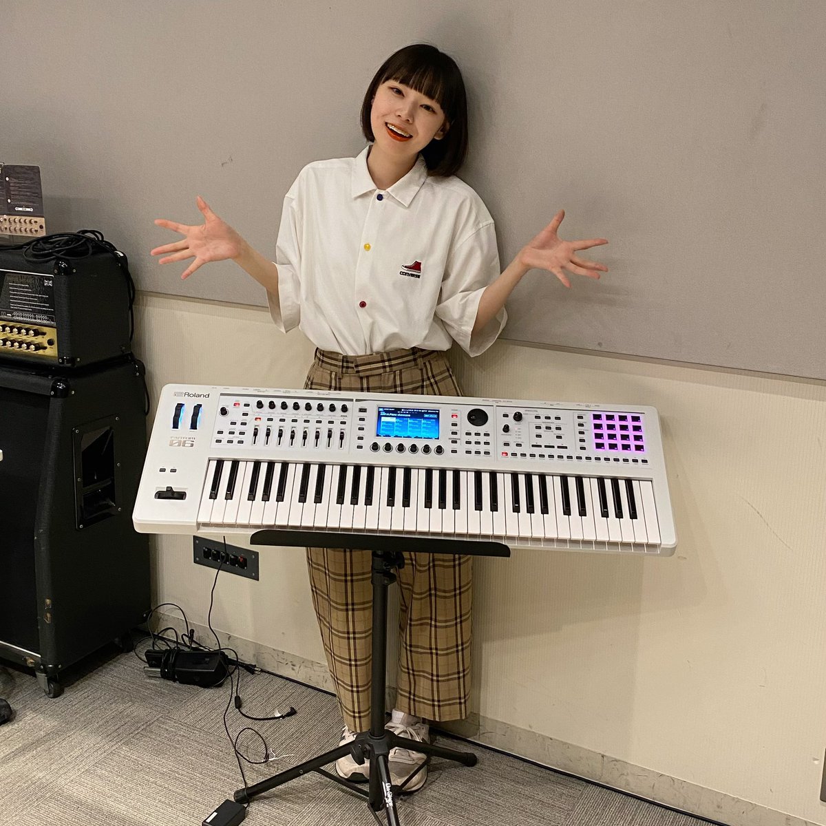 zzzzzzzzzzzzu_u's tweet photo. 本日は!
島村楽器イオンモール岡崎店さんにて!
#JUNOD & #FANTOM0 音作りセミナーでした!🐑🐑🧡
来てくださった皆さまありがとうございました!!😭とても楽しかったです🐑💖
あとお昼に味噌煮込みうどんはじめて食べた!おいしかった!
明日は!
イオンモール岡山店さんにて!👾
がんばるぞ〜! https://t.co/N9fY1mG5Zb