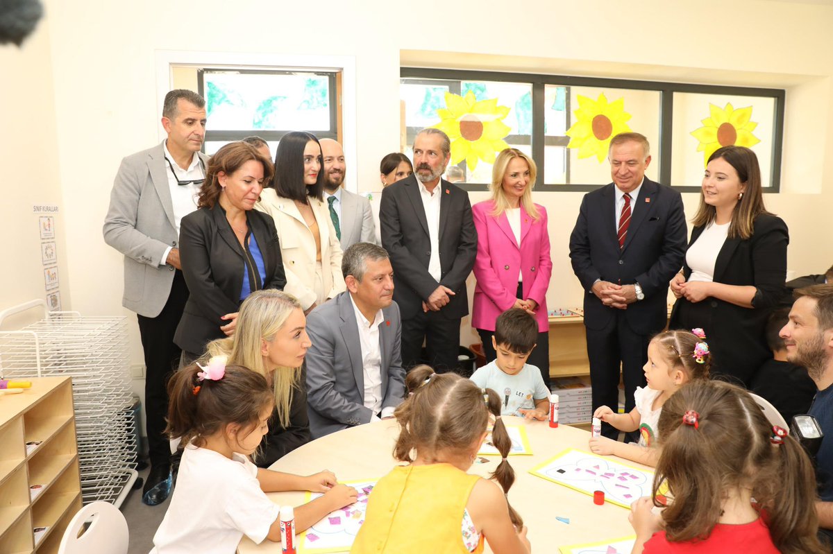 🎉 Yuvamız İstanbul Ailemiz Büyümeye Devam Ediyor!

Yeni dönemde 16 yeni merkezimizi daha çocuklarla buluşturmanın mutluluğunu yaşıyoruz! 💫

Toplamda 127 Yuvamız İstanbul Çocuk Etkinlik Merkezi ile İstanbul’un dört bir yanında! 👏