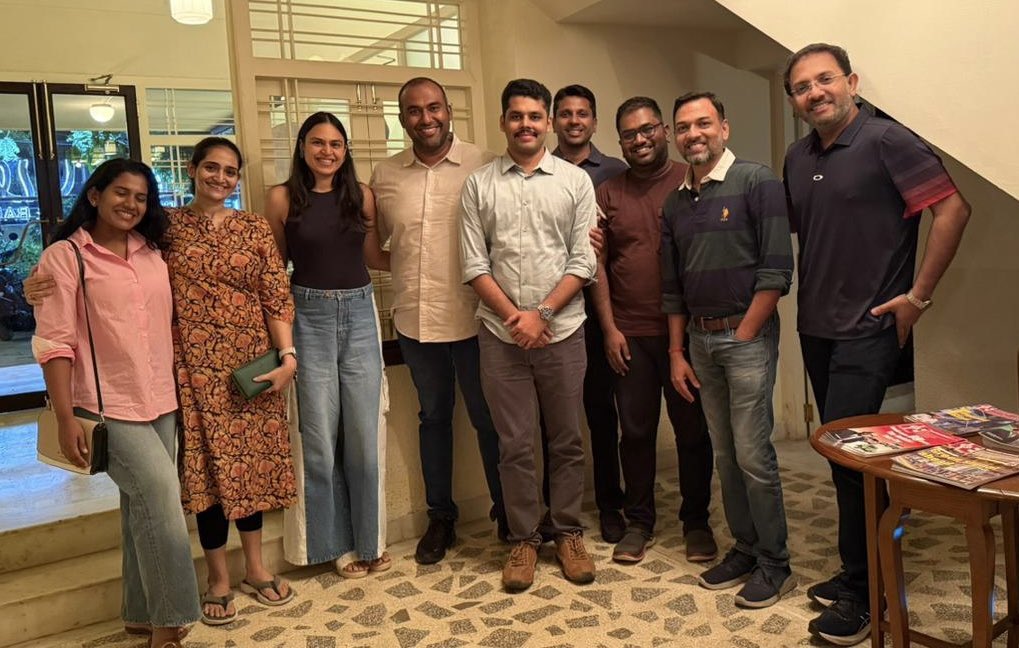 A small curated group of SaaS Marketing Leaders met today in Chennai. 🙌 

A lot of candid and free flowing conversations. 💯
