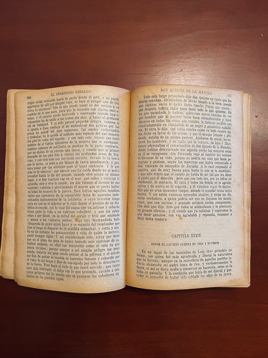 rosameneses10's tweet photo. Gracias a Alejandro Amenábar estamos desempolvando a #Cervantes y nuestros viejos #Quijotes
#ElCautivo ennoblece el arte de contar historias y es un canto al poder de la imaginación para superar adversidades
¡Gracias por esta maravillosa película! https://t.co/hBiq4Nob6i