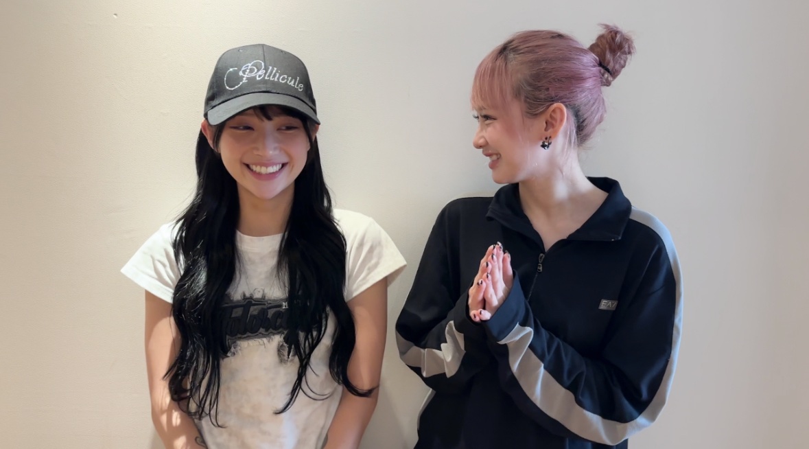 【#ReiRieRoom Only】

本日日曜日の企画は、
れいりえからありがとう🖤🤍

🔗reirie.fanpla.jp/movie/list/1 

#REIRIE #れいりえ #黒宮れい #金子理江