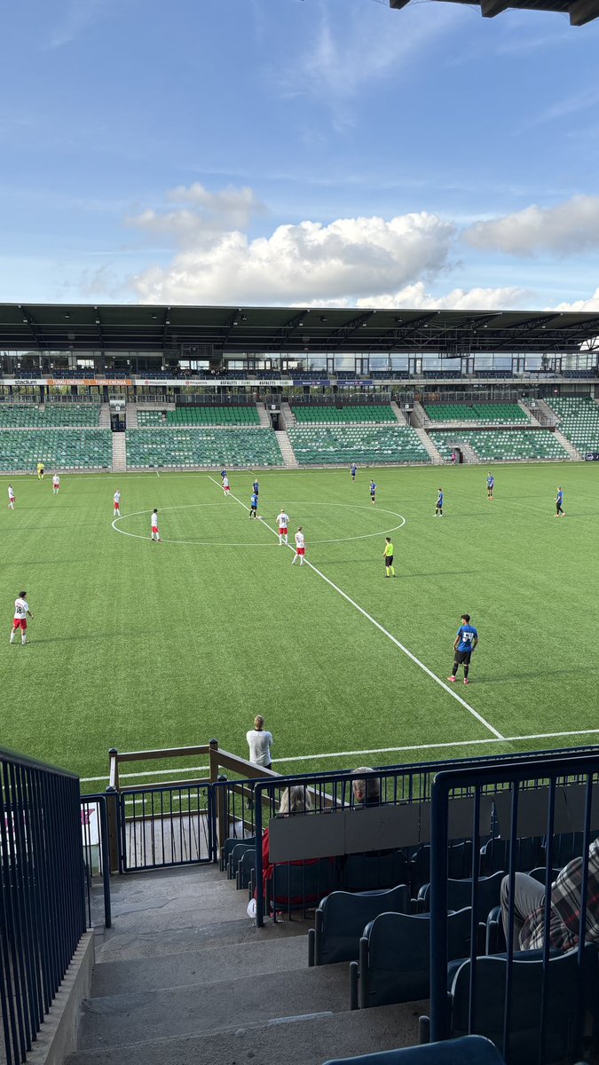 jkakonen's tweet image. Muistiksi: Paikan päällä näet pelit varmuudella. Siksi persettä Kupittaan penkkiin ja alasarjaan päätyneen reservin peliin. Vastassa Espoon palloseura. Samalla ainoa kotimatsi, joka jäi kesällä näkemättä, kuitataan tällä #FCInter2 #EPS #Ykkönen