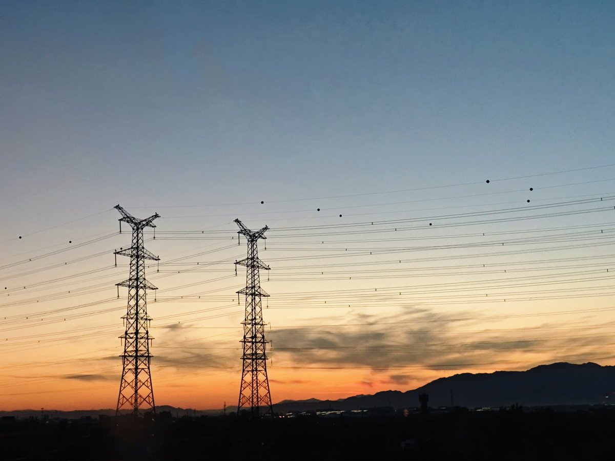 lich993's tweet image. 黄昏是自由的时刻