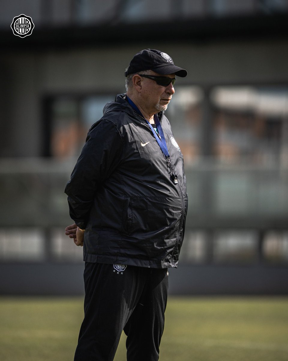 Ñande Franja (@nandefranja) on Twitter photo 👤¡Almeida con retornos importantes tiene casi equipo confirmado para enfrentar a la Academia! ⚪️⚫️
✅Retorna a la titularidad en la portería Lucas Verza por el Mundialista Facundo Insfrán que ya no vuelve hasta que termine el Mundial Sub20 con la <a href="/Albirroja/">Selección Paraguaya</a>
✅Adrián Alcaraz y 👤¡Almeida con retornos importantes tiene casi equipo confirmado para enfrentar a la Academia! ⚪️⚫️
✅Retorna a la titularidad en la portería Lucas Verza por el Mundialista Facundo Insfrán que ya no vuelve hasta que termine el Mundial Sub20 con la <a href="/Albirroja/">Selección Paraguaya</a>
✅Adrián Alcaraz y