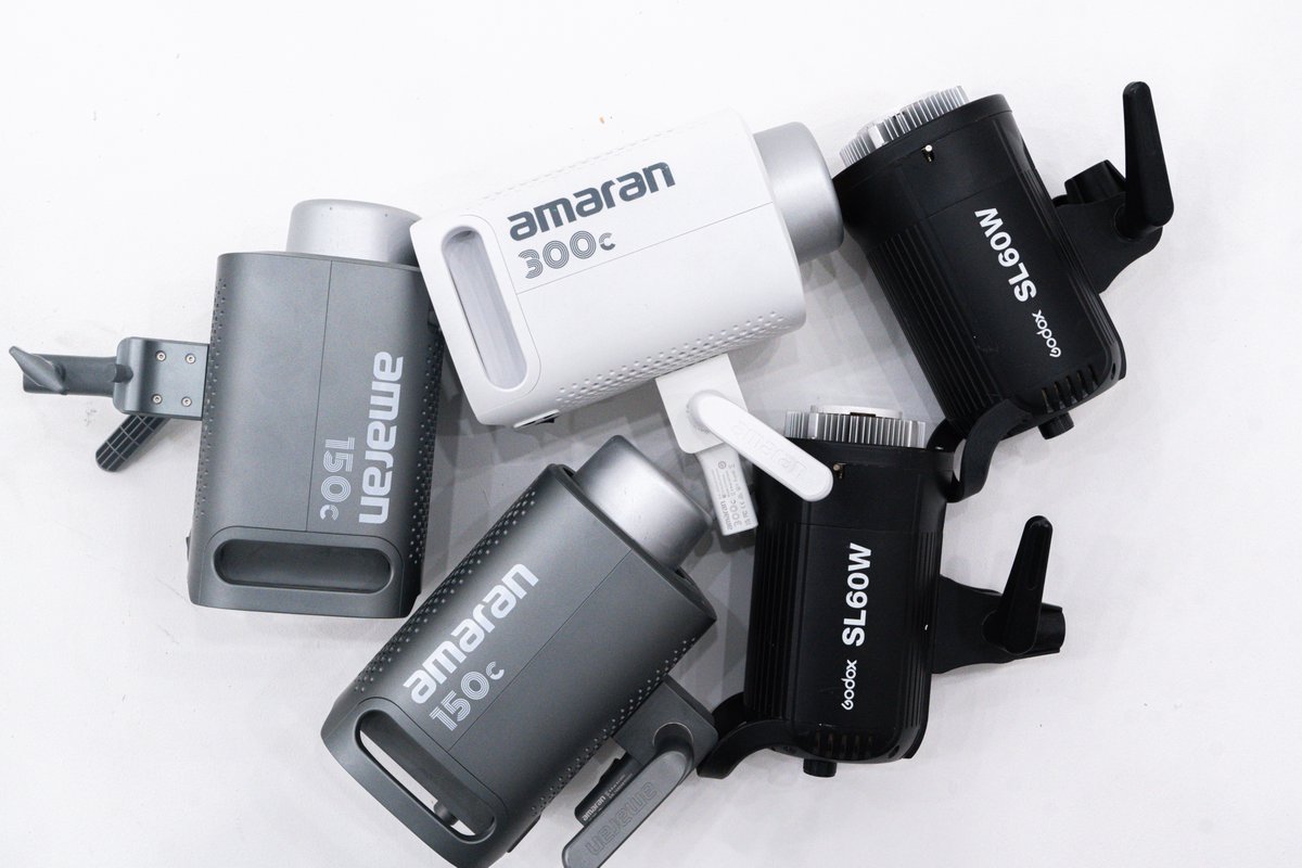 カメラマンの皆さん！
LEDの撮影をしてみたい！！！
そろそろ、撮影の中に新しい取り組みしてみませんか？

StudioHAKUではこのLEDたちが、550円で使い放題👏🏼✨
新しくLEDとりいれたいけど、お試しで使ってみたい！
期間限定の金額設定！ぜひ、試しに使ってみてください☀️