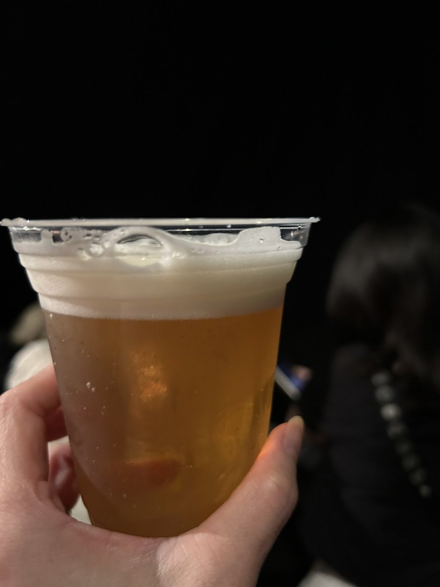 トーク&amp;蒲田GOODGUYS
まさか、またKGGのライブが見られると思ってなかったし、アンコール出てきて全曲やると思ってなかったー🤣
ホスピタリティに大感謝🙏✨