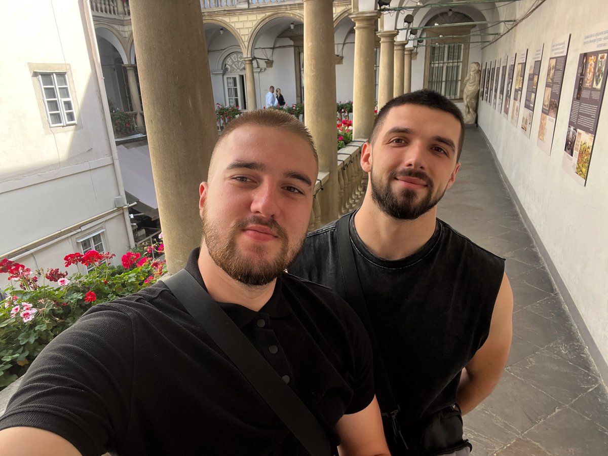 Солодкий Кондитер🧸🍭 (@iceredarik) on Twitter photo 