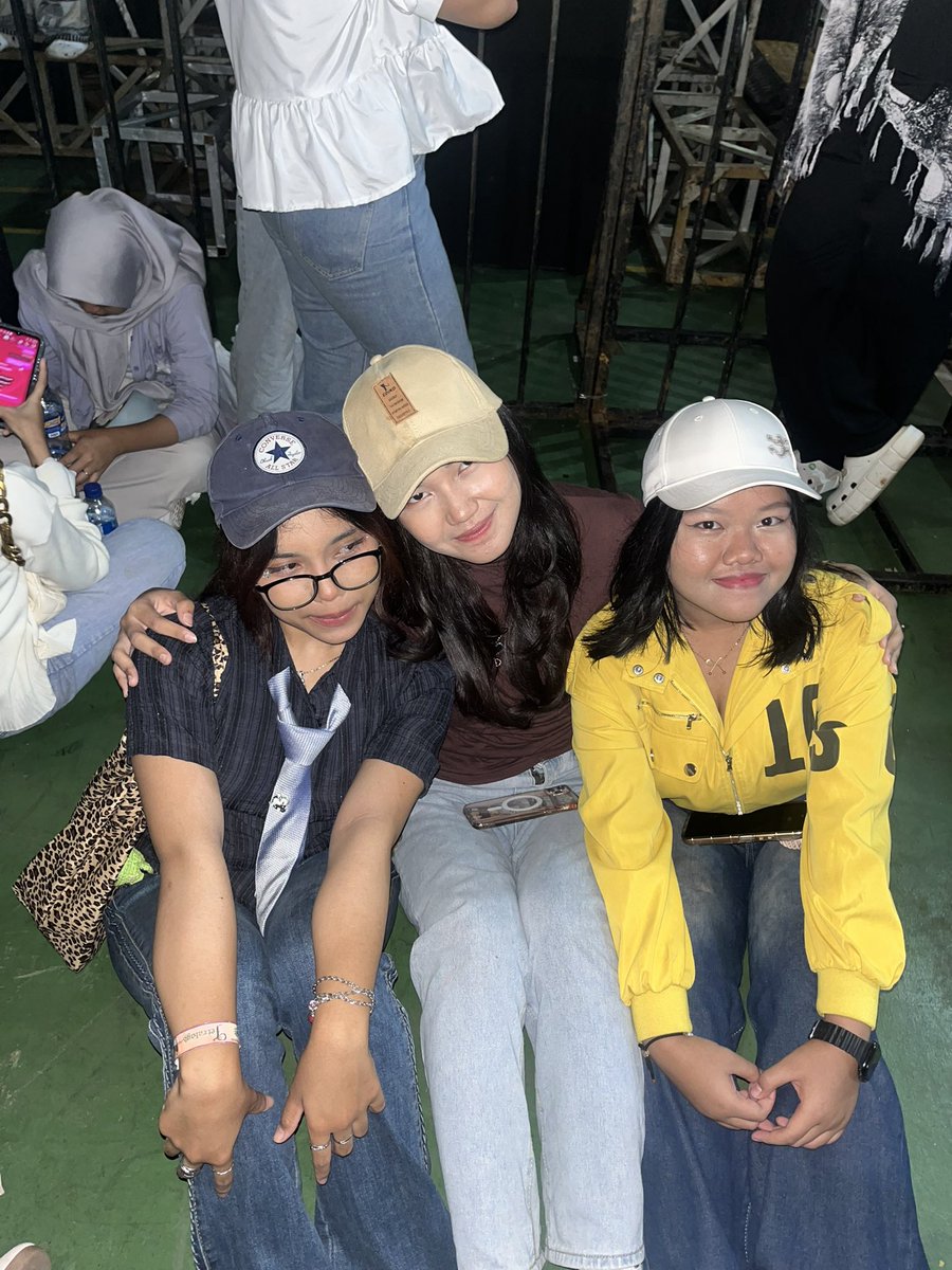 awaa💤 tweet media