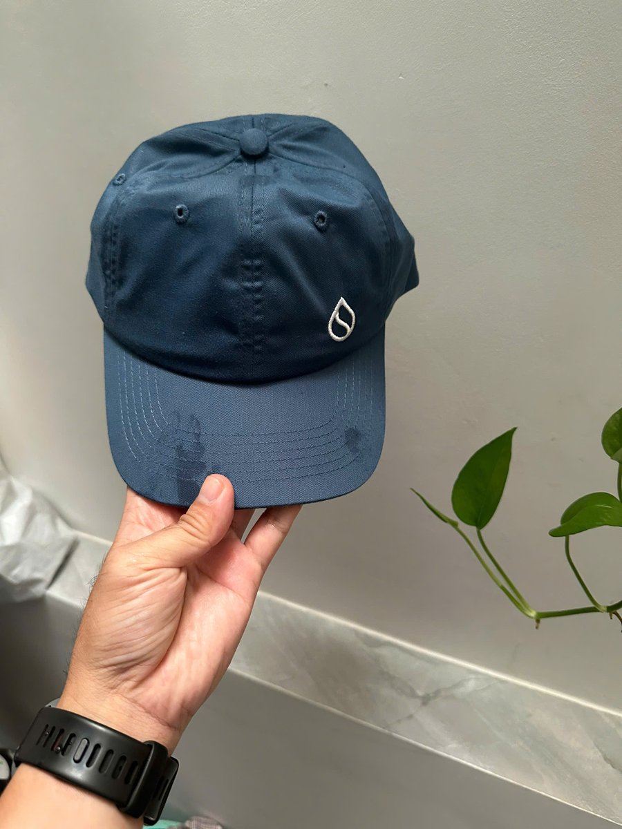DucViet73872's tweet photo. "Săn giveaway ae ơi"

Mình sẽ gửi tặng cho 2 bạn may mắn 2 mũ #Binance & #SUI   Ae chỉ cần thực hiện các bước đơn giản sau       

- Follow @DucViet73872
- Like & repost bài đăng này    
- Bình luận dưới bài đăng này      

Sau 72h mình sẽ đua vịt để tìm ra bạn may mắn và công bố trên trang. ae bơi vào thui.

Sau events này mình tranh thủ gửi lại quà cho các bạn đã chúng events bữa trước nha. Bữa giờ bận quá sr mn

@SuiNetwork_VN @SuiHubAPAC