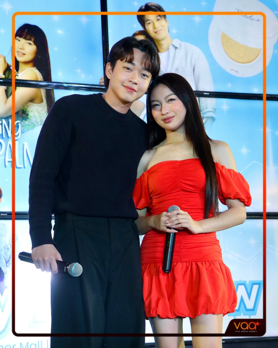 VivaArtists_'s tweet image. LOOK: Another unforgettable and special mall show with #RabGel on the Fisher Mall stage for the Viva Beauty x Viva One Mall Show! ❤️

Stream #SeducingDrakePalma at Viva One &amp;amp; TV5! 

Also catch their first movie pairing coming exclusively in cinemas 🙌🏻🎬 

#SDP #RabinAngeles…