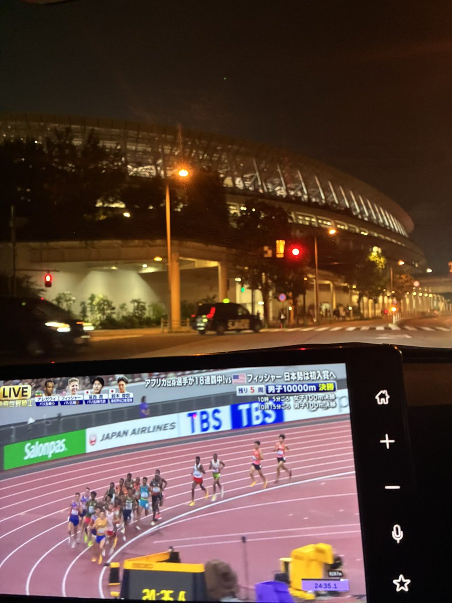 トンプソン予想だったが
セビル！