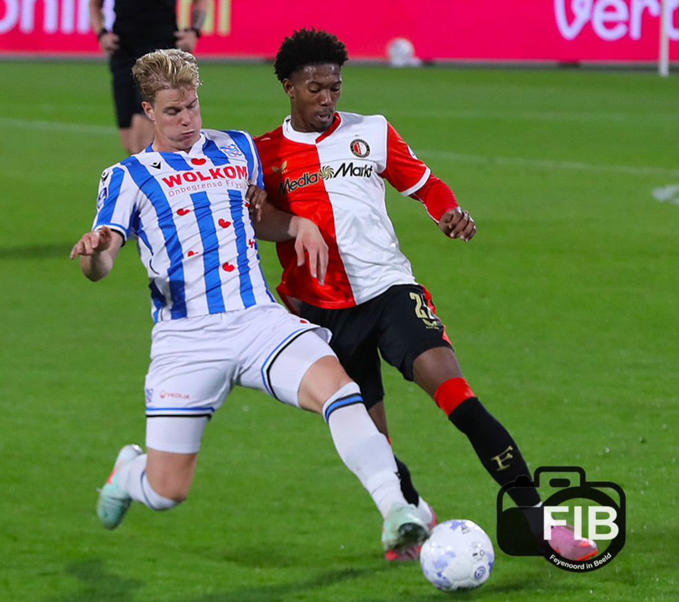 <a href="/JanDirkStouten/">Jan Dirk Stouten</a> Fotoreportage #Feyenoord - SCHeerenveen (1-0) online    zie linkje voor alle 112 foto's -> feyenoordinbeeld.nl