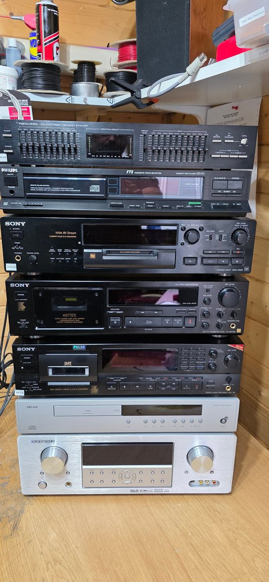 CommodoreLad's tweet image. Too much?

#keepitcommodore
#commodorerulez