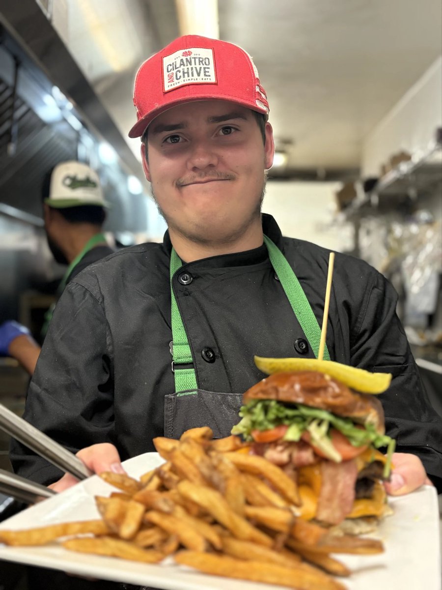 cilantro_chive's tweet image. 💚 Community First 💚

We don’t just feed people. We fuel community. As community fuels us. 

Every pint, every plate, every burger.

#CommunityMatters #EatLocalLoveLocal #CilantroAndChive #HECKYEAH #LETSGO