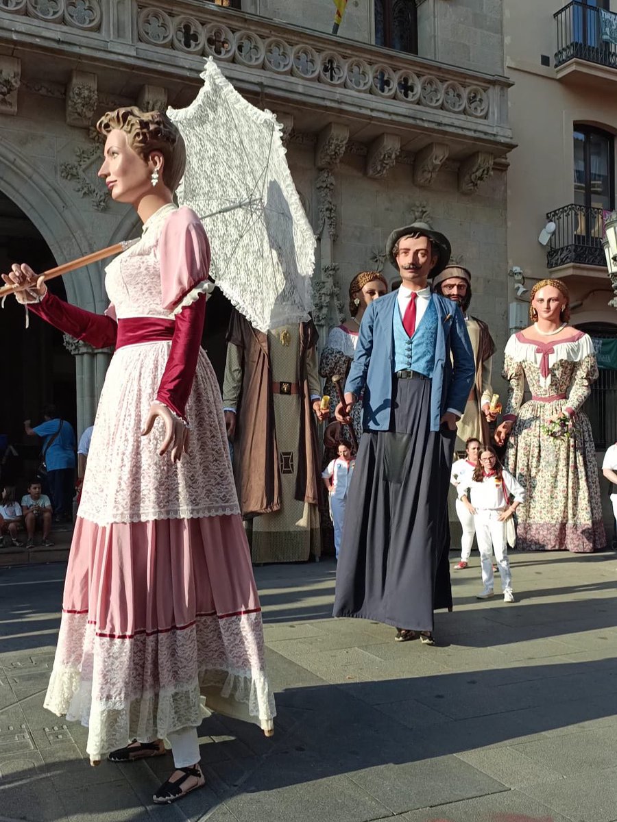 GegantsTerrassa's tweet image. #sortides | Castellar del Vallès ✨

👉🏻Avui en motiu de la festa major de Castellar del Vallès hi serem presents amb els nostres gegants modernistes!

🎉Us hi esperem a tots!

#gegantsdeterrassa #culturapopular #culturaterrassa #gegantsmodernistes