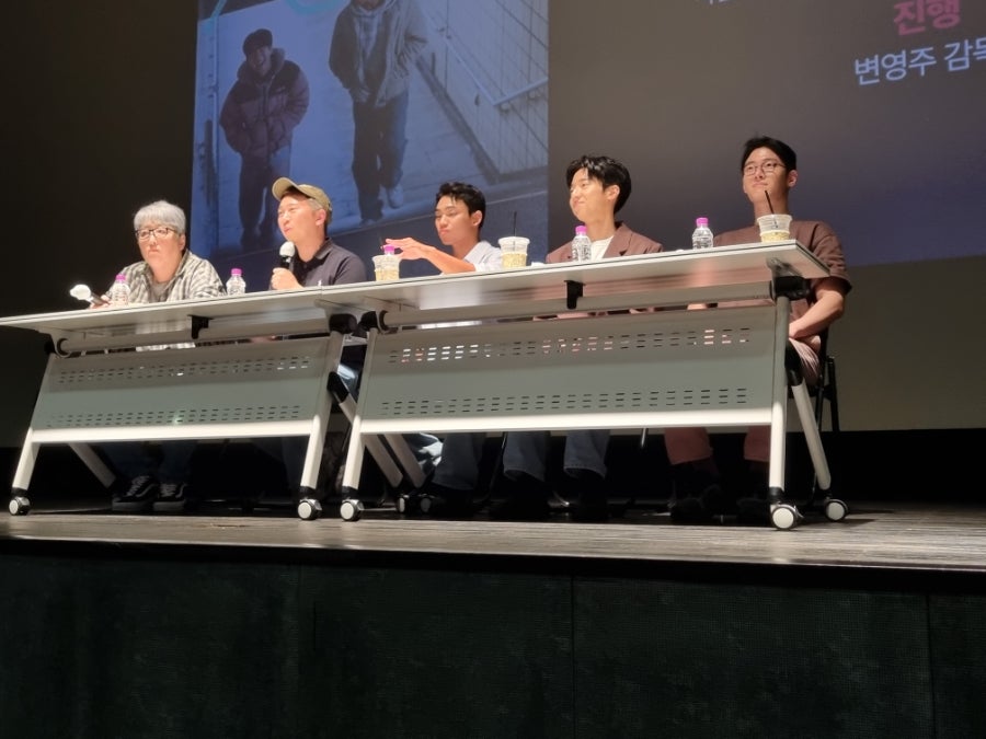 cyj7180's tweet image. 올해 최고의 퀴어영화
&amp;lt;3670&amp;gt; 관람인증❤️❤️

철준이와 영준이가 게이 커뮤니티 
속에 살아가지만 우리 모두의 청춘 
이야기..

개봉하고 GV 행사 총 4번 갔는데
더 흥행했으면 좋겠다😊

조유현 김현목 조대희 파이팅

#영화3670
#3670관람인증
#3670 
@at9film