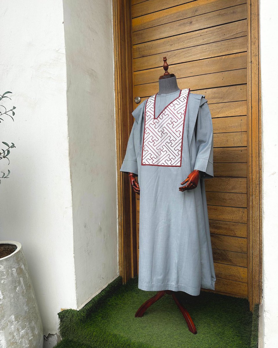 daxsignature's tweet photo. Wrap up the weekend in style with Dax Signature's Agbada! 👕✨ Perfect for Sunday gatherings or just relaxing in comfort and class. #DaxSignature #WeekendVibes https://t.co/MS4EDmF8AZ