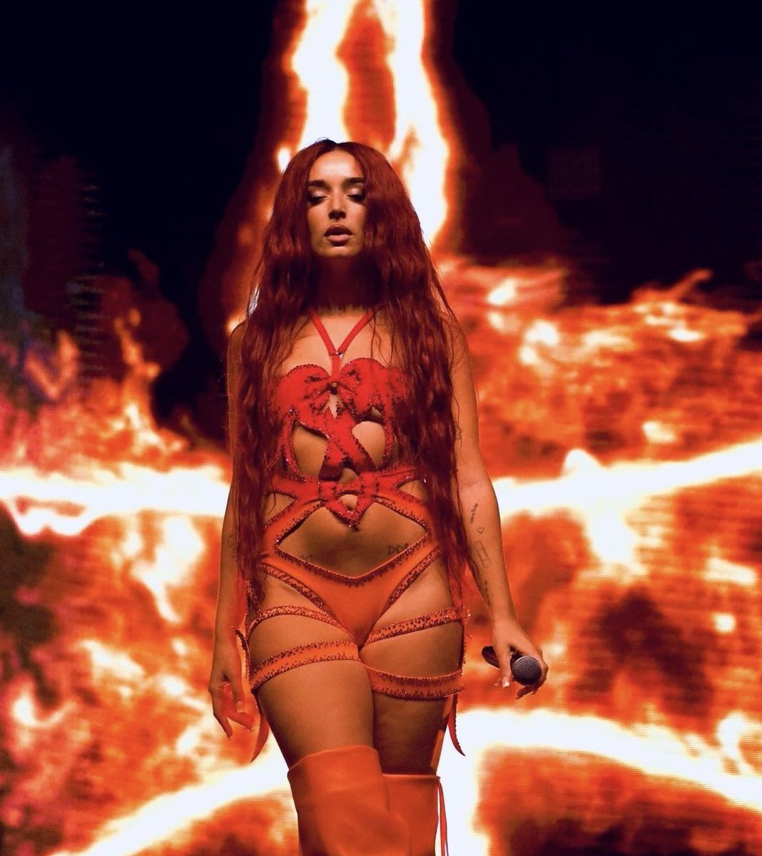 ⠀⠀⠀⠀
⸻ @/newsIoIaindigo

"LoIa lndigo se presentará en el escenario del festival iHeartRzdio Fiesta Latvna en Miami, el próximo 25 de octubre. ¡Las entradas ya están a la venta!." 
⠀⠀⠀⠀