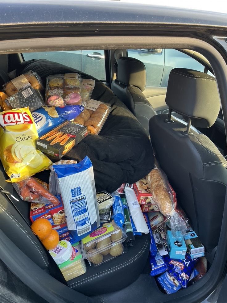 I mostly spend on groceries cause I don’t wanna go hungry 🤤