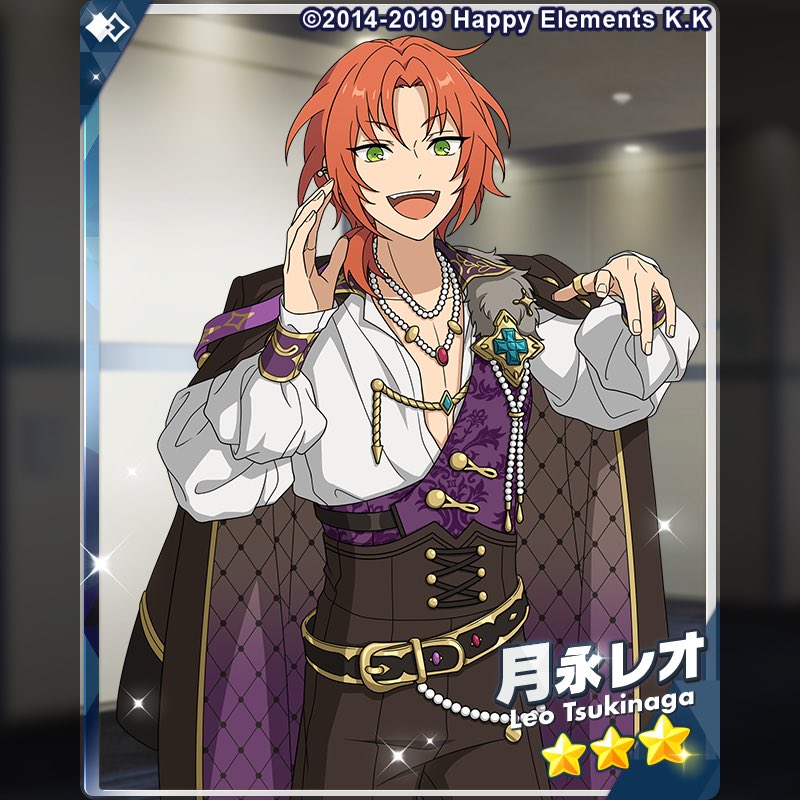 누가 이렇게 가슴 다 파인 채로 이런 해맑은 표정을 해요