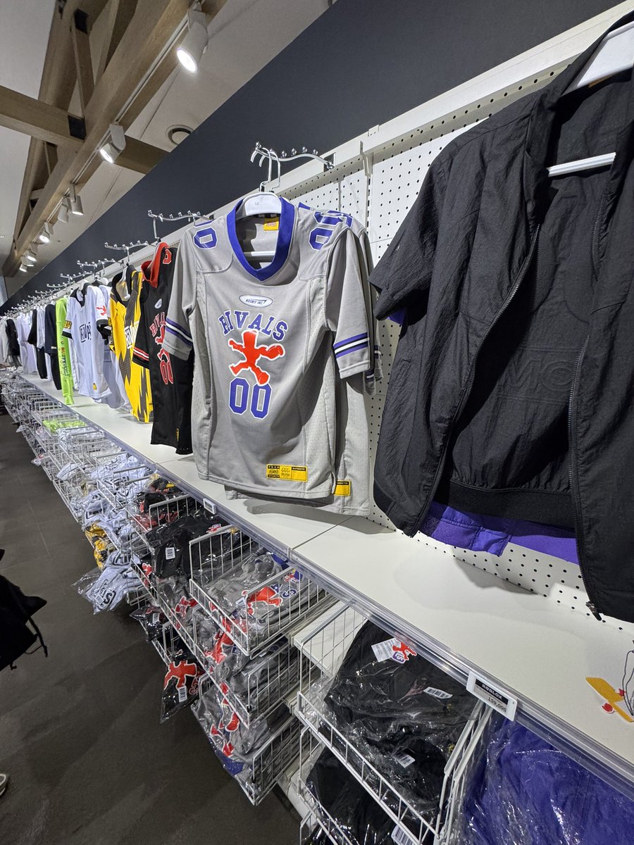 Nosniy ‌‌ tweet media