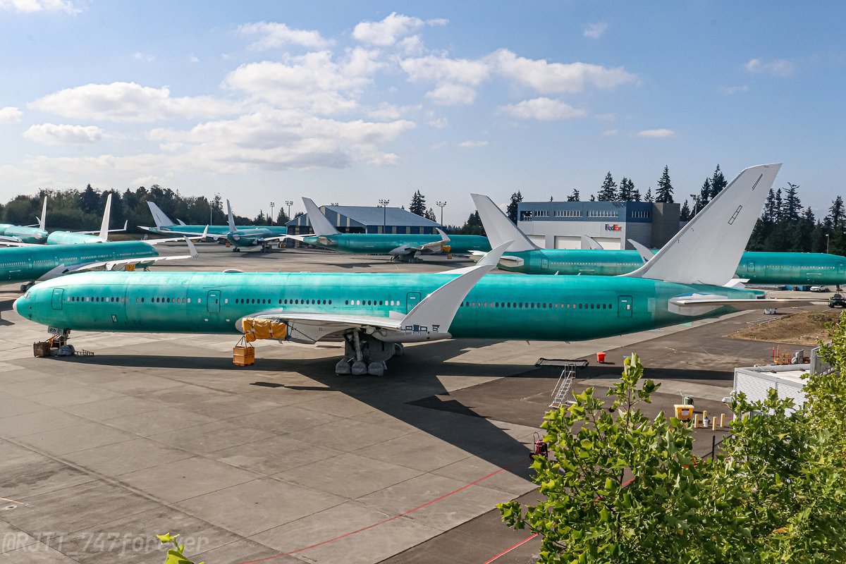 RJTT_747forever's tweet image. ついに人生初のエバレット工場見学へ✈️
Future of Flight屋上デッキからはANAへ納入予定の777Xが！！終始迫力に圧倒されてました。一度は来てみたかった場所なので本当に感無量です🥹

All Nippon Airways 🇯🇵
Boeing 777-9 MSN 61533 (JA071A)
PAE/KPAE 2025.09.13
#boeing #KPAE #PaineField