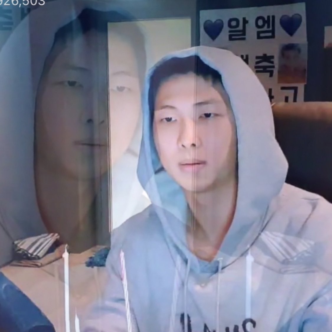 ellyfighting's tweet image. #남준아_생일축하해
#변화는있어도_변함은없는_RM사랑
#남준만의_속도와_방향을_응원해
#HAPPYRMDAY
너의 파괴력도 사랑한다