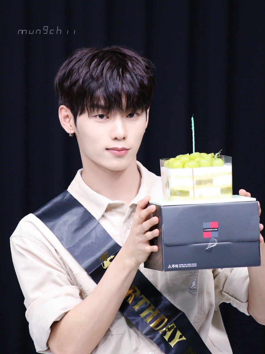 250911

#이정현 #LEEJEONGHYEON 
#이븐 #EVNNE