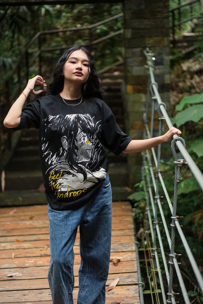 "feel the raindrops" shirt 🌧️🟡
pre-orders open Sep 20th