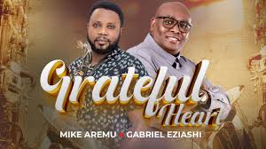 IFM923's tweet image. You are now listening to:-
📻#SUNDAYPRAISEJAM WITH @kielebuka

- WHAT A SONG !!! -
BY @mikearemu1 ft @gabrieleziashi 
|| &quot;GRATEFUL HEART&quot;

APP: bit.ly/3kWtSxm
#YourNo1FamilyRadio
#TuneIn