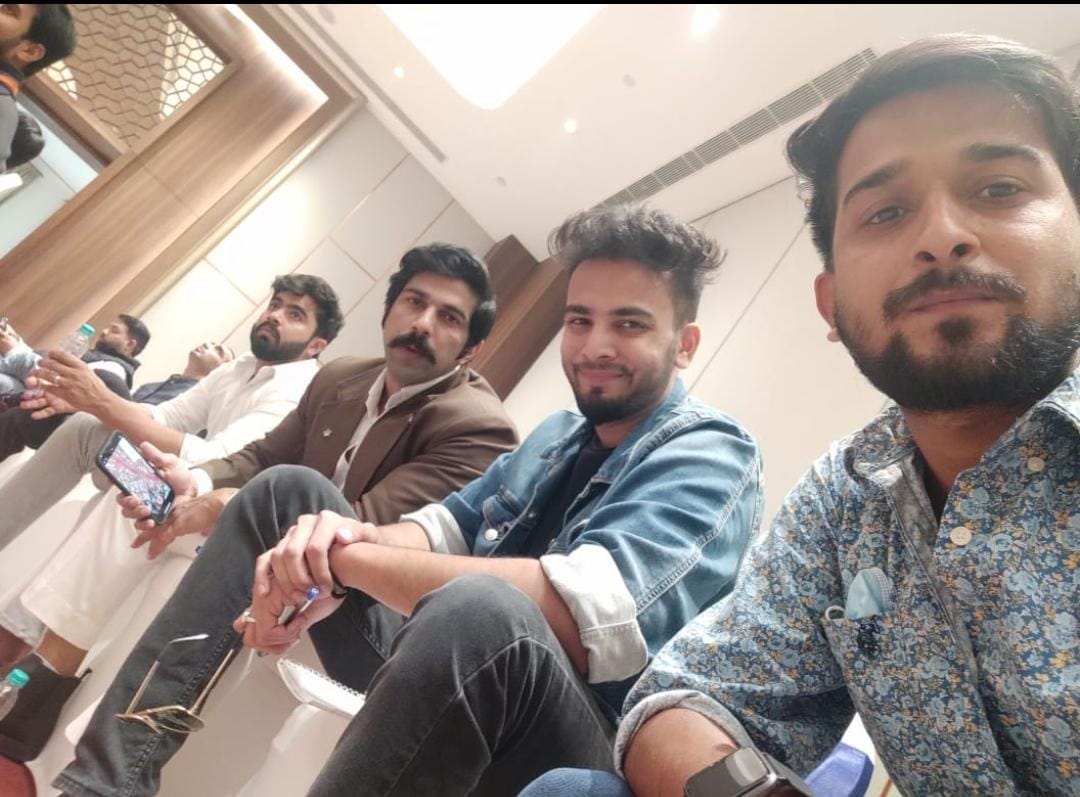 audichya2222's tweet photo. Happy birthday bhai 🥳 @ElvishYadav https://t.co/riSYRyaA3U