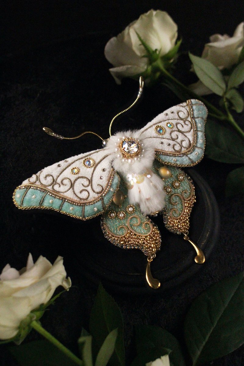 アーティフィシャルブローチ 展示のみ Under_the_rose10🦋 (@Rose10The) / X