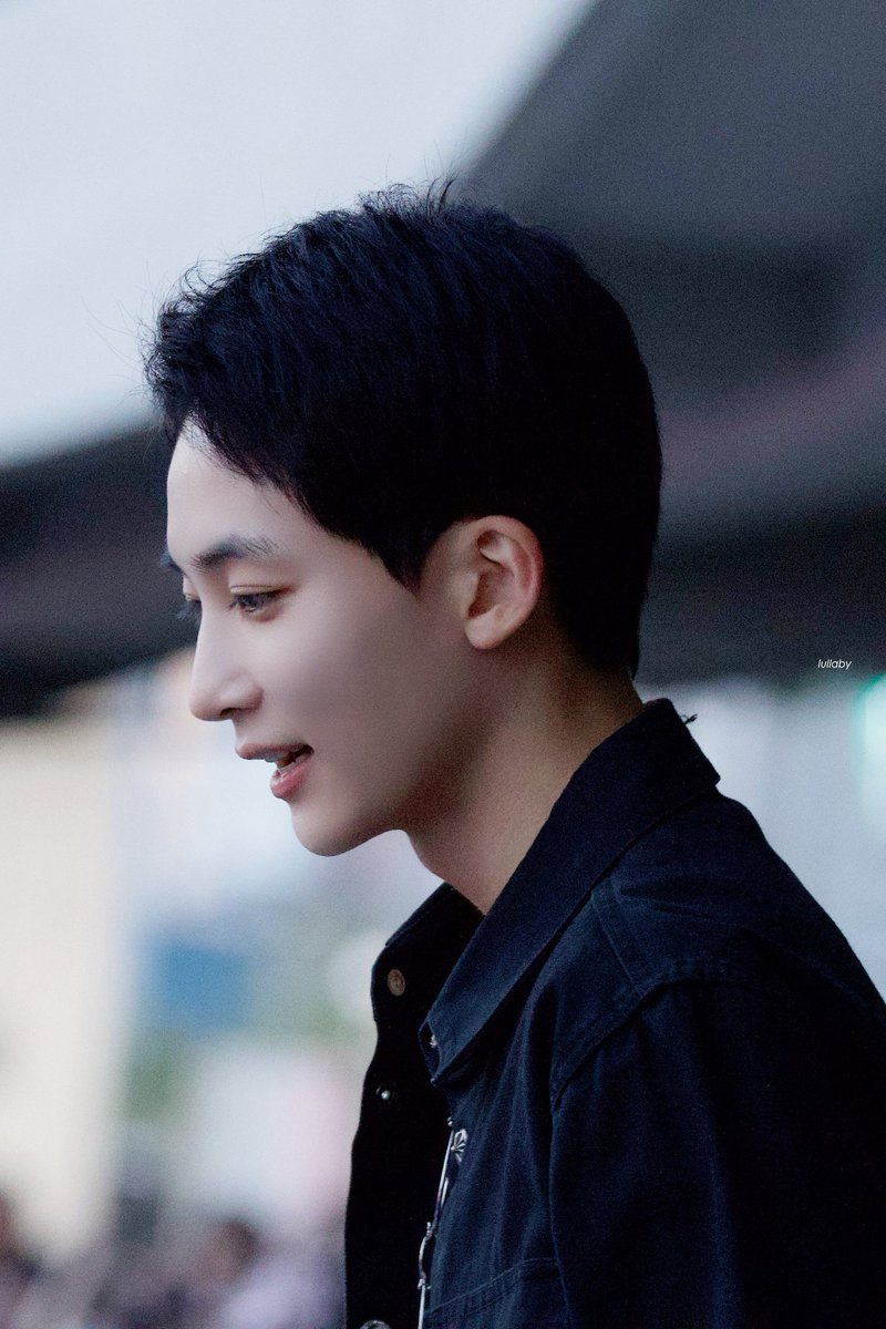 250914 세븐틴 뉴콘 보러 온 정한 사진 모으는 타래