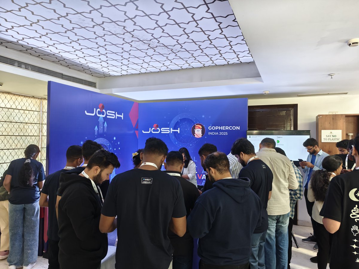 joshsoftware's tweet image. The Josh booth at #GopherConIndia2025 is buzzing with gophers!

Here’s a glimpse of our team in action - connecting, interacting, and sharing some cool swags. 🎁✨

#Gopherconindia #GCI25