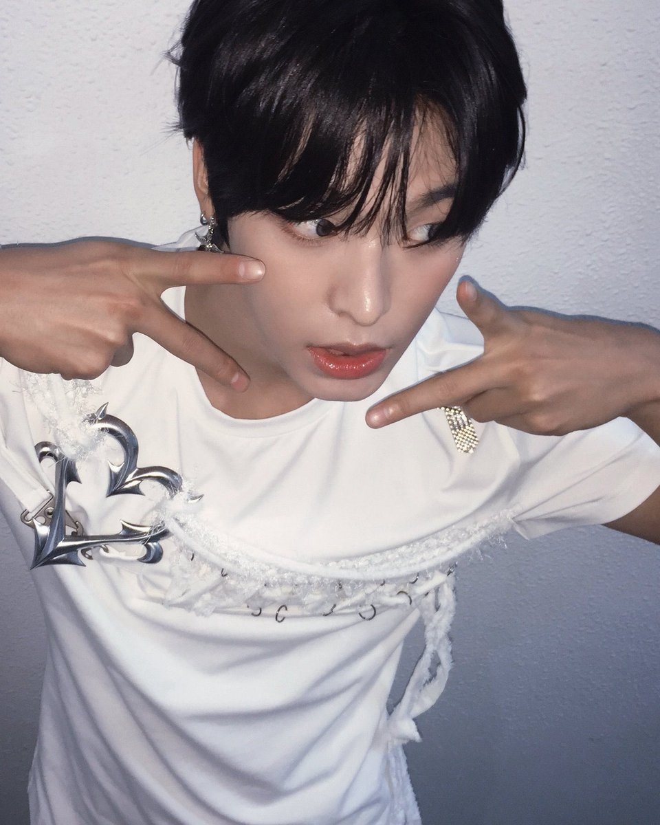 그니까 천사가 이렇게 생겻다는거자나 그치??
