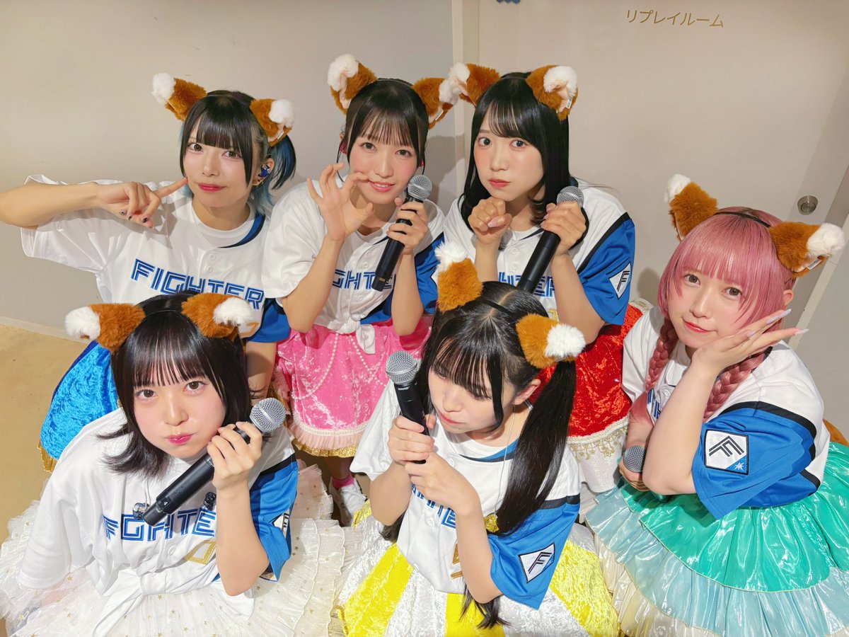 【Appare!】限定フルグラTシャツ 朝比奈れい 日本武道館記念ガチャ 当たり GiTMst0asAAXO0_.jpg