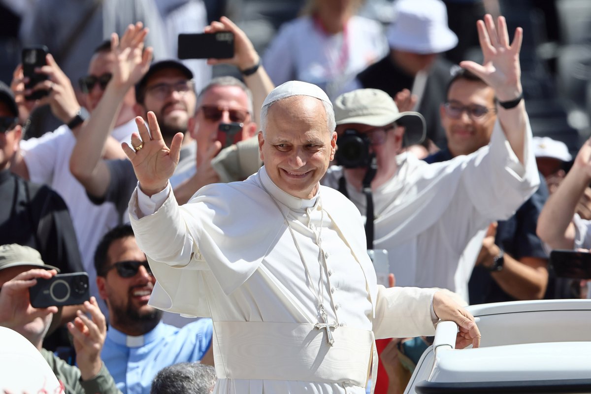 PLinVatican (@plinvatican) on Twitter photo Santità <a href="/Pontifex_it/">Papa Leone XIV</a>, nel giorno del Suo compleanno Le auguriamo la grazia di Dio e numerosi frutti del Suo ministero papale.
Wasza Świątobliwość <a href="/Pontifex_pl/">Papież Leon XIV</a>, w dniu urodzin życzymy łask Bożych i licznych owoców papieskiej posługi.
Foto G. Gałązka Santità <a href="/Pontifex_it/">Papa Leone XIV</a>, nel giorno del Suo compleanno Le auguriamo la grazia di Dio e numerosi frutti del Suo ministero papale.
Wasza Świątobliwość <a href="/Pontifex_pl/">Papież Leon XIV</a>, w dniu urodzin życzymy łask Bożych i licznych owoców papieskiej posługi.
Foto G. Gałązka