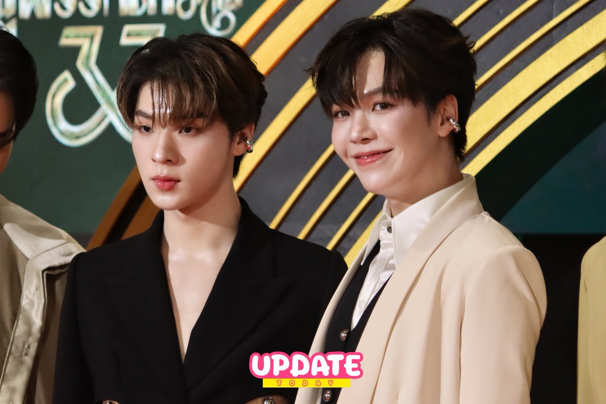 "เอิร์ธ กัษมนณัฏฐ์" และ "โอ๊ต ธาราธร" ร่วมเดินพรมแดงในงานประกาศรางวัลภาพยนตร์แห่งชาติ "สุพรรณหงส์ครั้งที่ 33" 

#สุพรรณหงส์ครั้งที่33 
#Suphannahong33 
#cooheart #oattrt
#UPDATETODAY #ข่าว #ข่าวบันเทิง