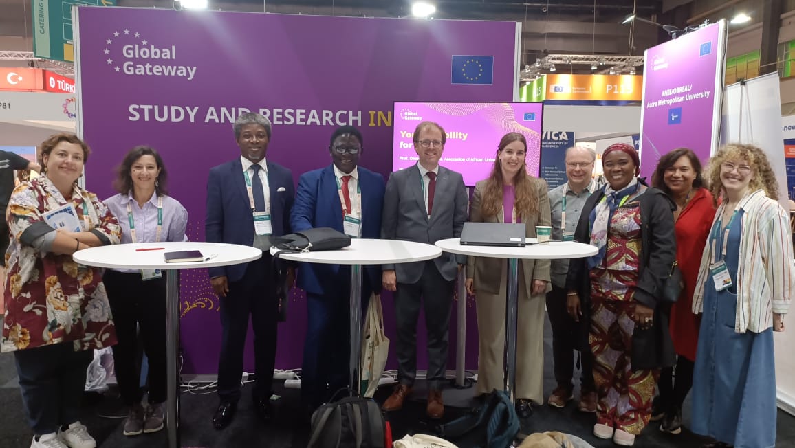 accrametuni's tweet image. Accra Met &amp;amp; ANIE showcased Africa at #EAIE2025 🇸🇪

🤝 New global partnerships
📚 Mobility, micro-credentials &amp;amp; research in focus
Erasmus+ &amp;amp; MSCA open new doors

Accra Met is shaping up as a hub for international collaboration! 

#GoCreate #AccraMet #HigherEdAfrica