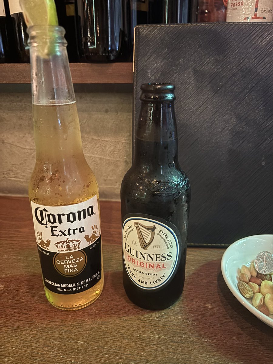 パスタ屋さんなぅ
アヒージョとピザと洋ビール