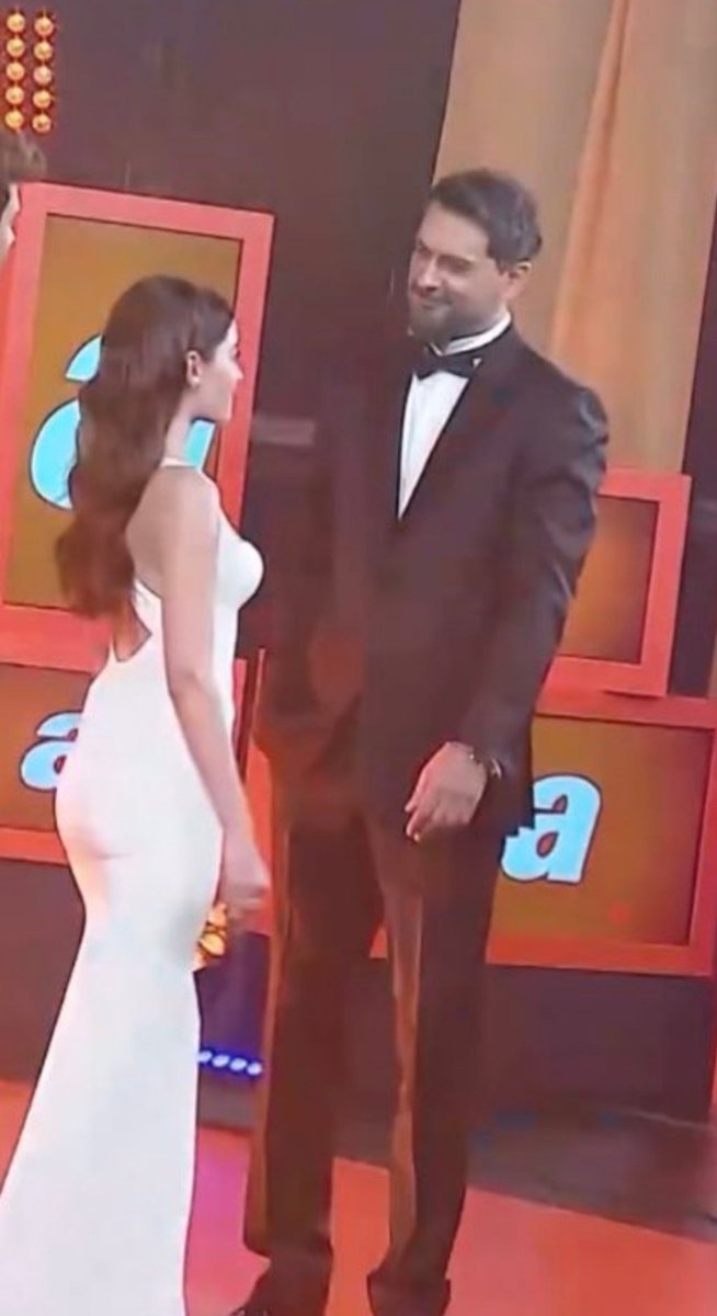 Boy farklarını çok tatlı buluyorum 🫠
#aynadakiyabancı #SimayBarlas