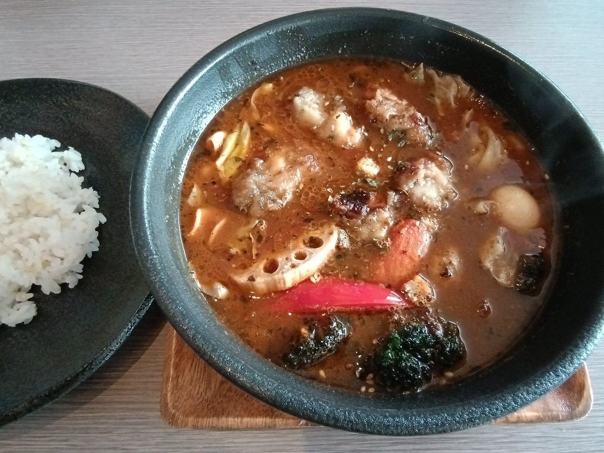 昨日のランチ
プチGARAKU@稚内の
牡蠣のスープカレー🍛
これ、めちゃ美味しかった😋