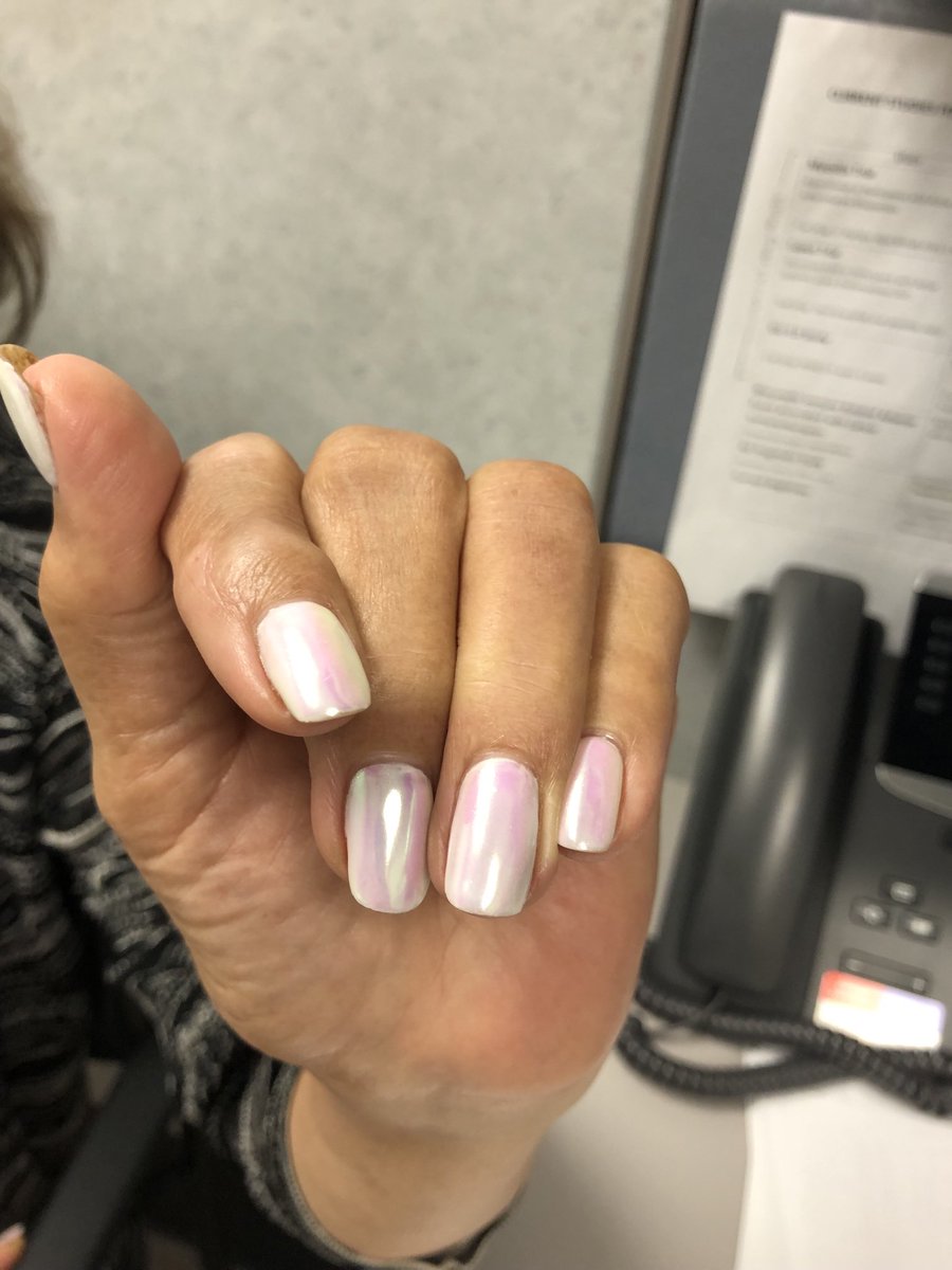 Janetbirdope's tweet image. #ClinicalPearl 

#common
#bony changes at some #knuckles 
#worse on #dominant #hand 
Can’t make a proper fist 👊 

#Diagnosis in 1 #picture