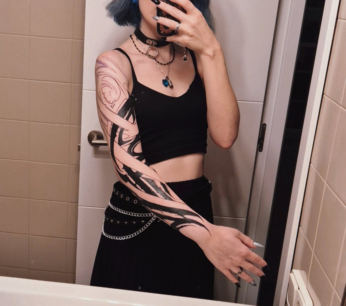 AngleScience's tweet image. Han pasado cositas 👀🖤
Primera sesión del proyecto ✨