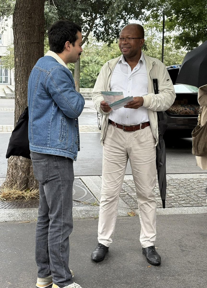 HorizonsLeParti Paris12eme (@horizonsparis12) on Twitter photo À la rencontre des habitants de #Paris12 ce matin autour de <a href="/Benoitpernin/">Benoit Pernin</a> <a href="/PierreEhl12/">Pierre Ehl</a>, rue de Reuilly, au abord du marché Saint Éloi.
▶️ Très bon accueil et de nombreux échanges avec les parisiens autour du projet de <a href="/pybournazel/">PierreYves Bournazel</a> pour #Paris #Municipales2026
<a href="/mseingier12/">Matthieu Seingier</a> À la rencontre des habitants de #Paris12 ce matin autour de <a href="/Benoitpernin/">Benoit Pernin</a> <a href="/PierreEhl12/">Pierre Ehl</a>, rue de Reuilly, au abord du marché Saint Éloi.
▶️ Très bon accueil et de nombreux échanges avec les parisiens autour du projet de <a href="/pybournazel/">PierreYves Bournazel</a> pour #Paris #Municipales2026
<a href="/mseingier12/">Matthieu Seingier</a>