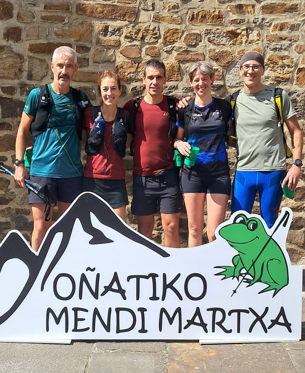 Zenbat gozatu genuen atzoko Oñatiko Mendi Martxako ibilaldian! Giro ederra, konpainia hobea, ezin gehiago eskatu.

Urtero bezala, bikaina atzean dagoen antolakuntza guztia. Mila mila esker honen bueltan lanean ibili zareten guztioi, eta zorionak X. urteurren honetan.

#OMM