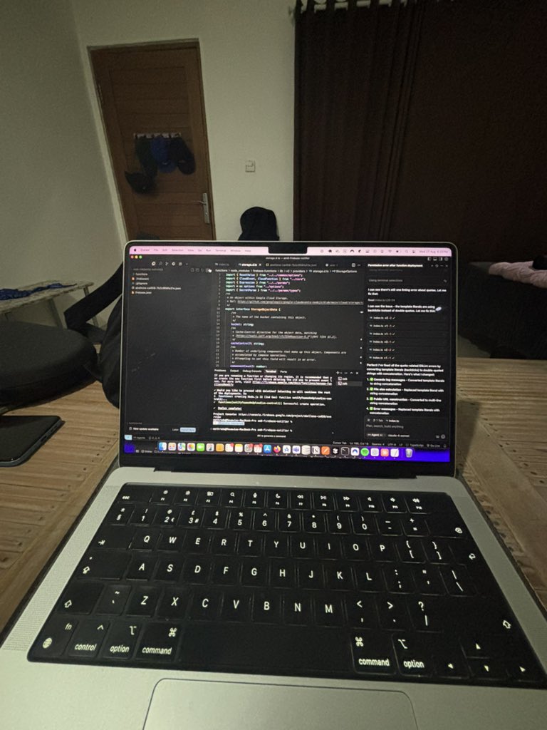 Day 3 of building an Ai Personal Assistant 

Now i built a minimal version,  im building a memory that acts as the brain 

- allowing users to access their data through different messaging channels 

- easy exporting to different integrations 

Talk to same agent from everywhere